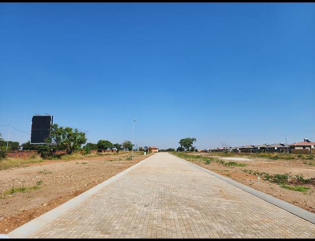 303M² VACANT LAND FOR SALE IN SOUTHERN GATEWAY